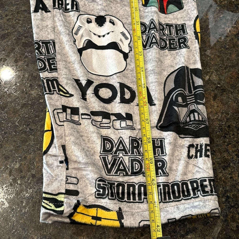 NWT Disney Star Wars Pajama Pants Size Medium - Picture 4 of 7